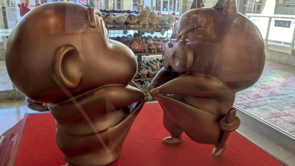 クレヨンしんちゃんとぶりぶりざえもん（ブリブリシネマスタジオ）