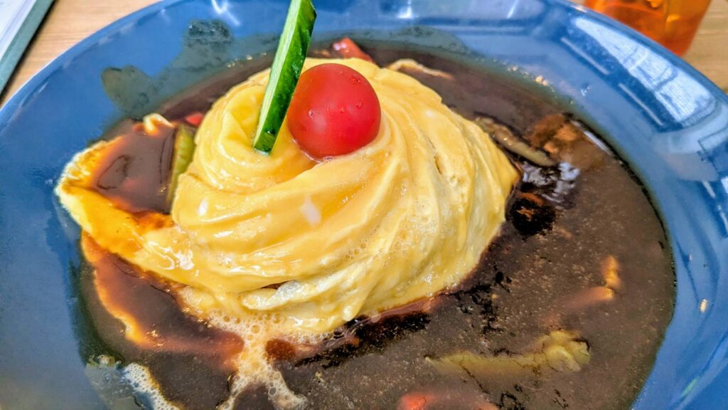 ドレスドオムライス（デミグラスソース）