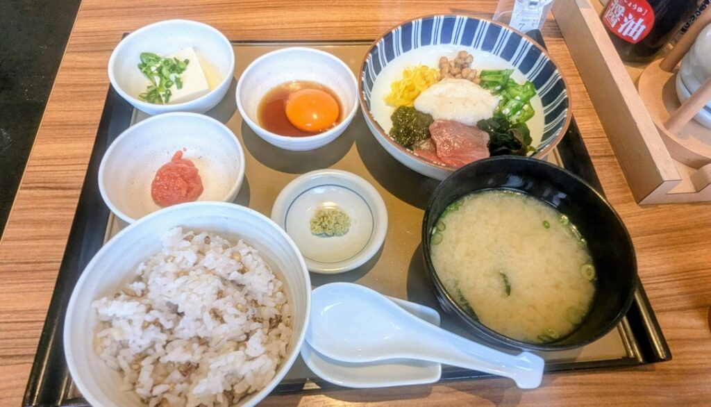 アカモクねばとろ定食